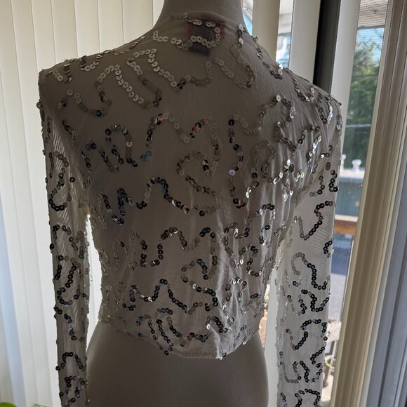 Ladies Cropped Sequin Cardigan Jacket Shirt Long Sleeve Top Betsey Johnson SZE L - Picture 8 of 15